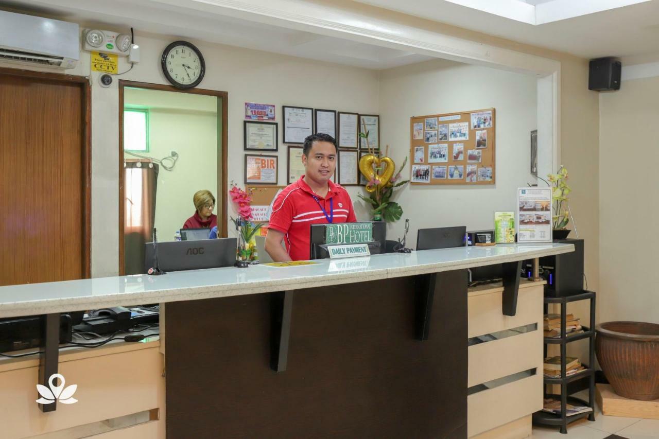 Zen Rooms Bp International Manila Luaran gambar